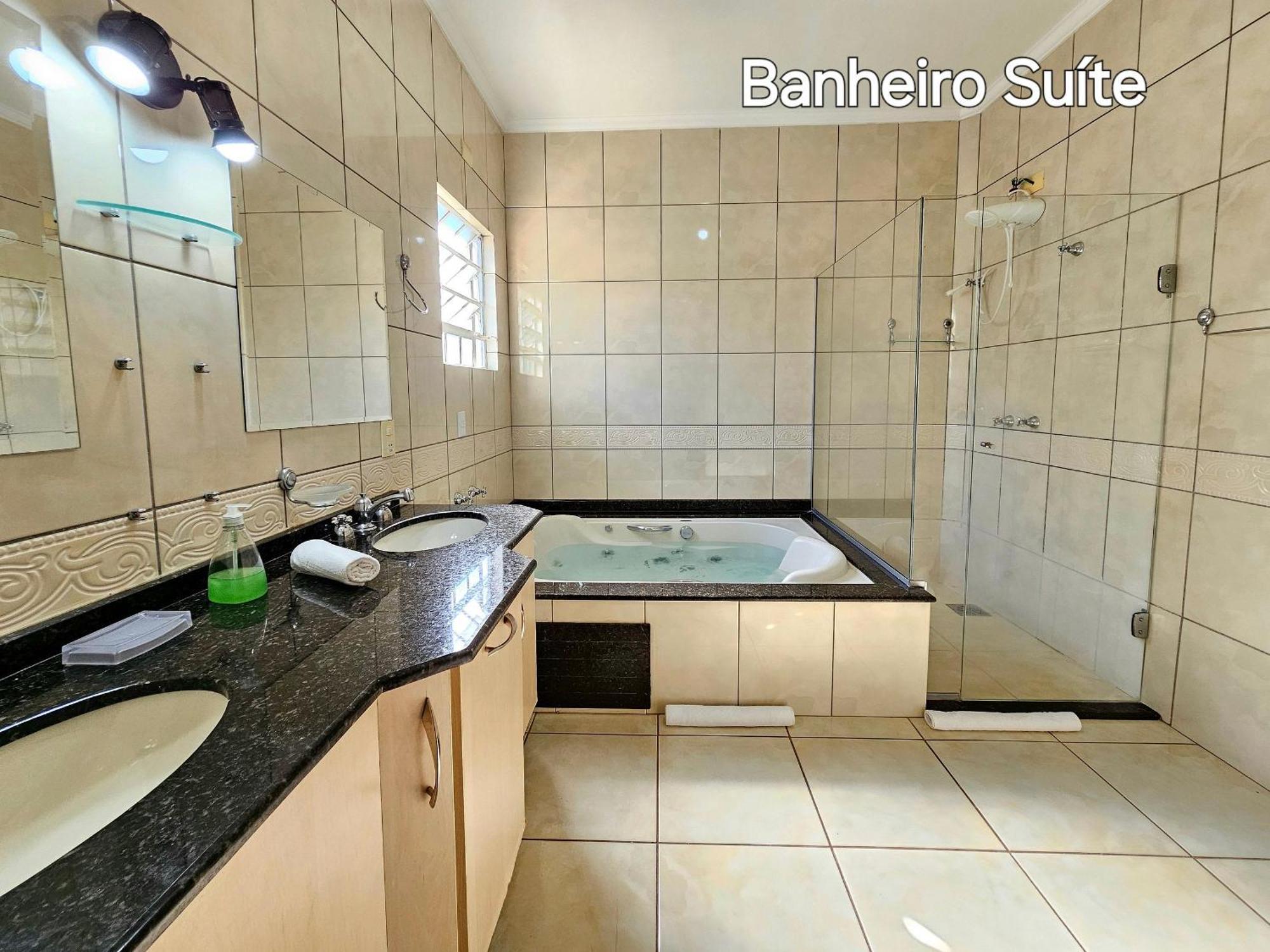 Linda Casa 4 Quartos Prox A Av Cataratas E Centro Holiday home *